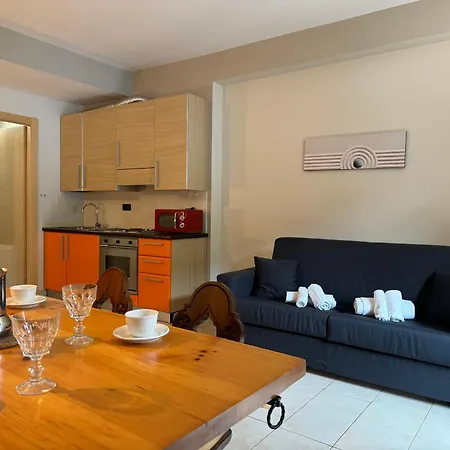 Hostdomus - Mughetto Apartamento