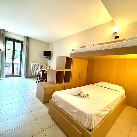 Hostdomus - Mughetto Apartamento *